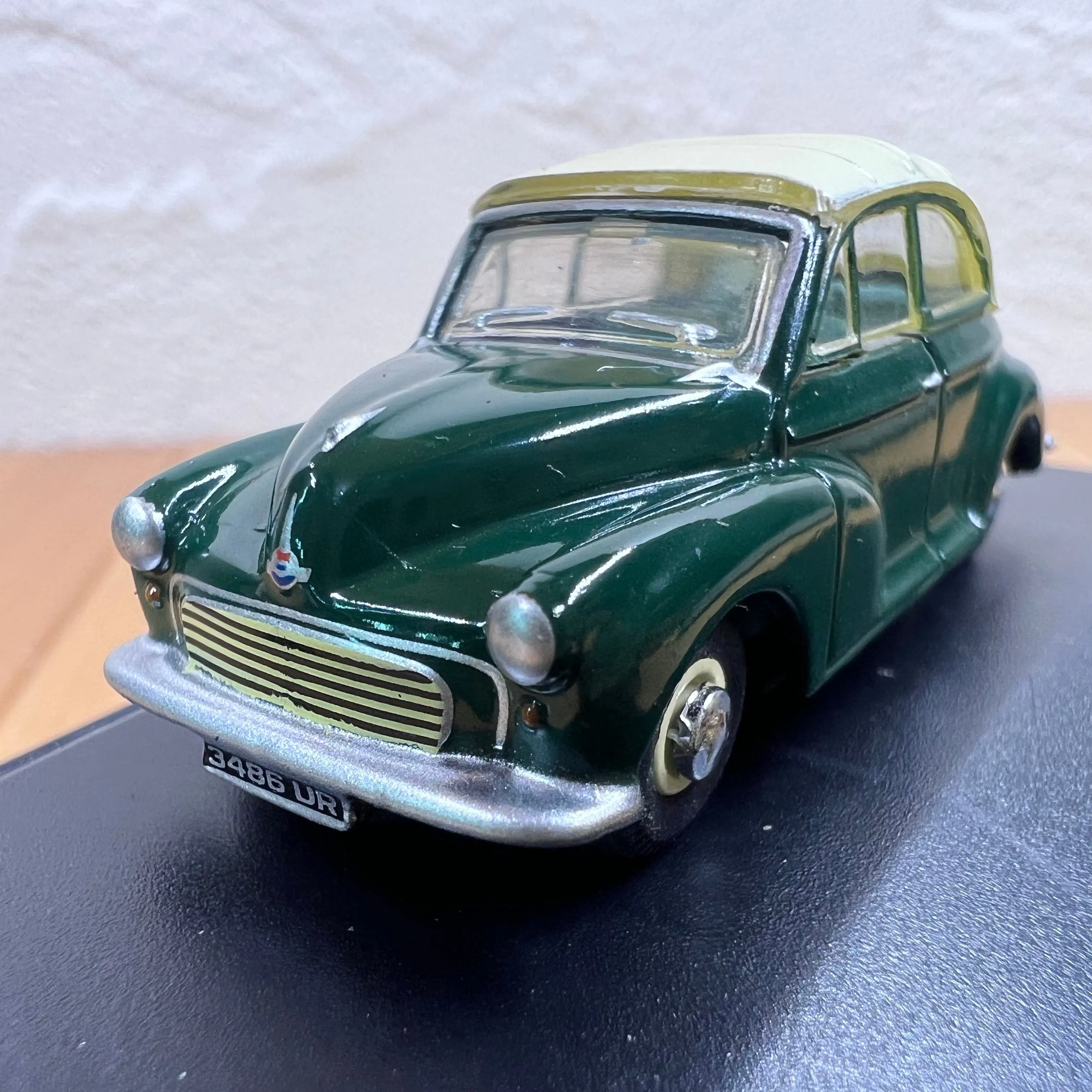 48459 morris minor convertible diecast