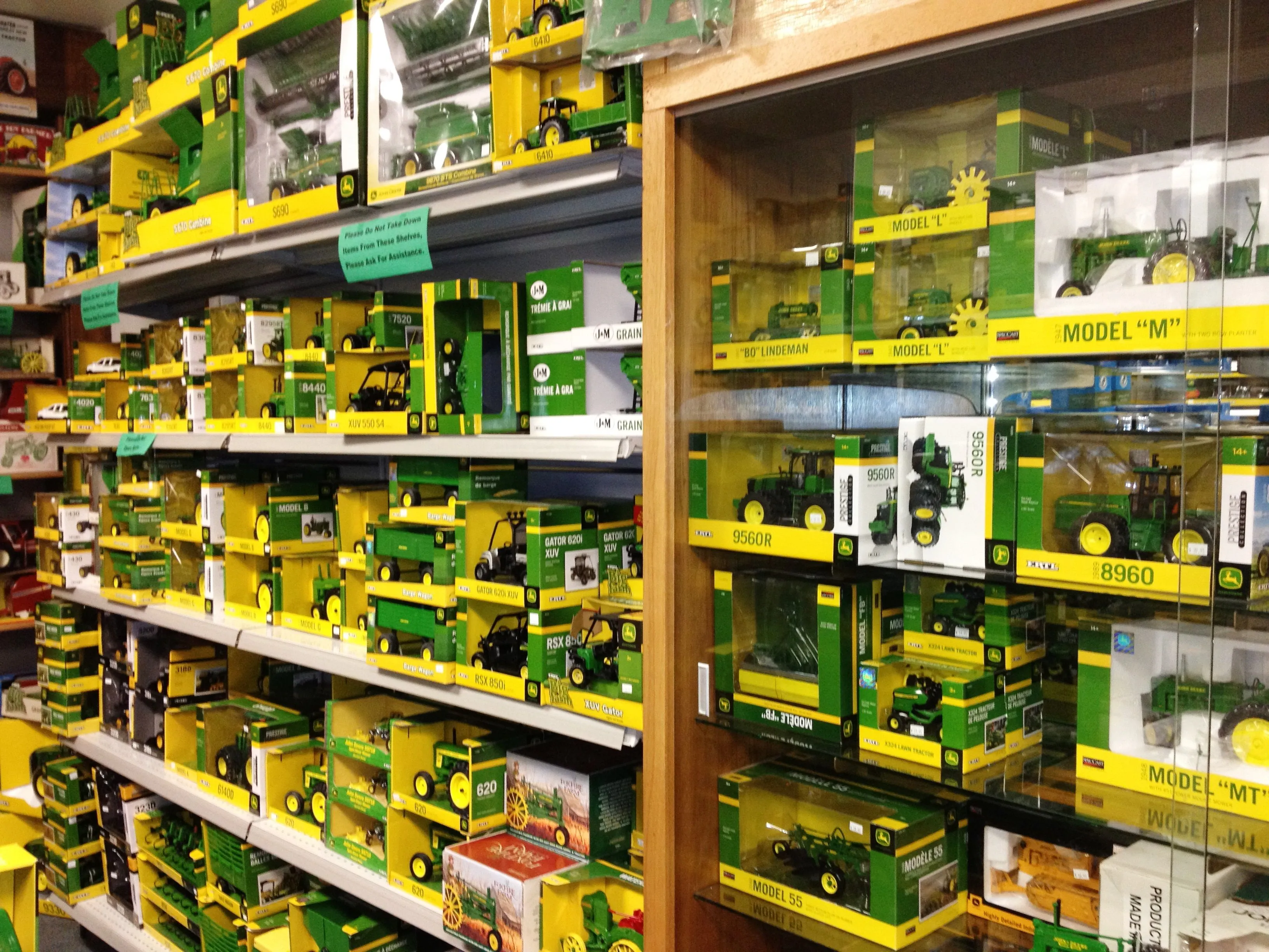 48462 iowa diecast toys customer