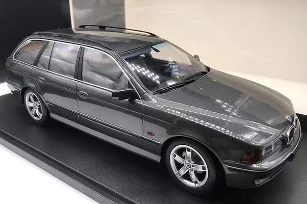 48464 bmw e39 diecast model 2