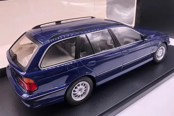 48464 bmw e39 diecast model 4