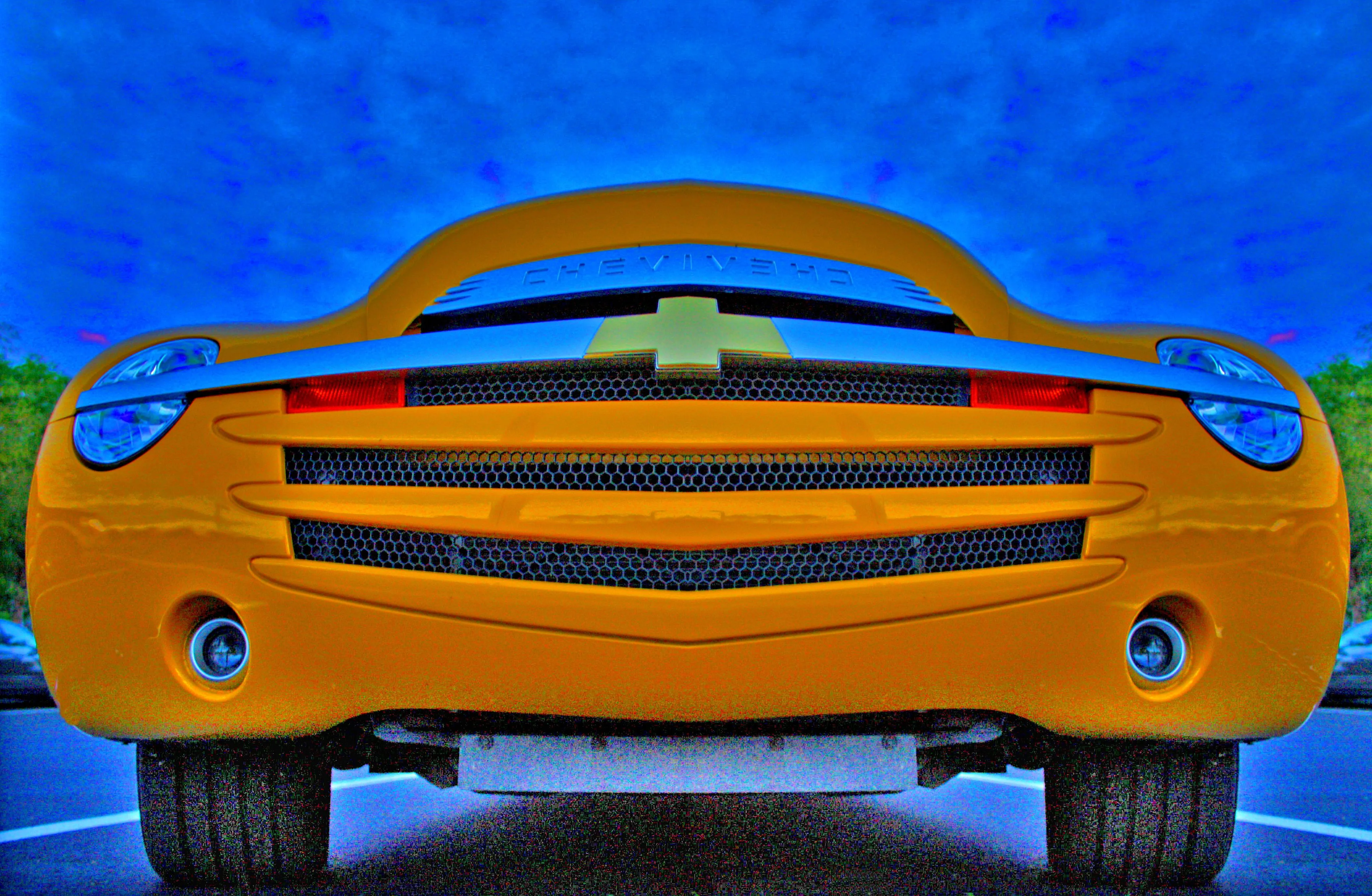 48471 mellow yellow diecast car 3