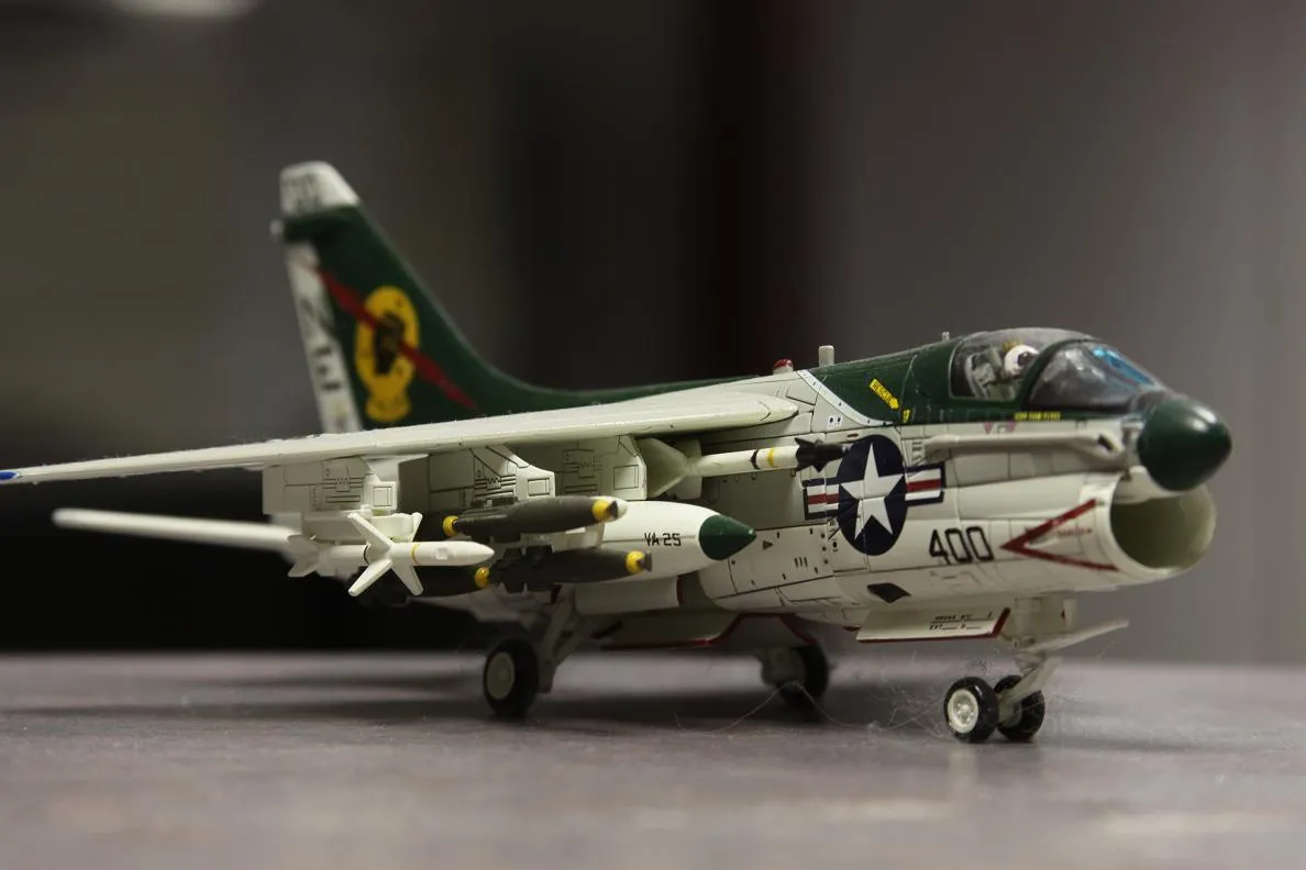 48473 collecting diecast models