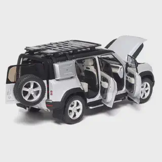 /img/48475-defender-diecast-model-display.webp