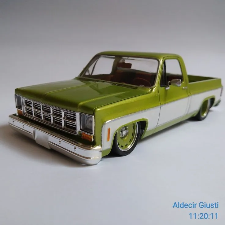 48477 diecast scale car models realism