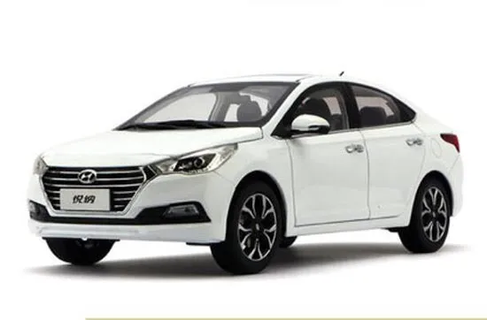 48489 hyundai verna diecast collection