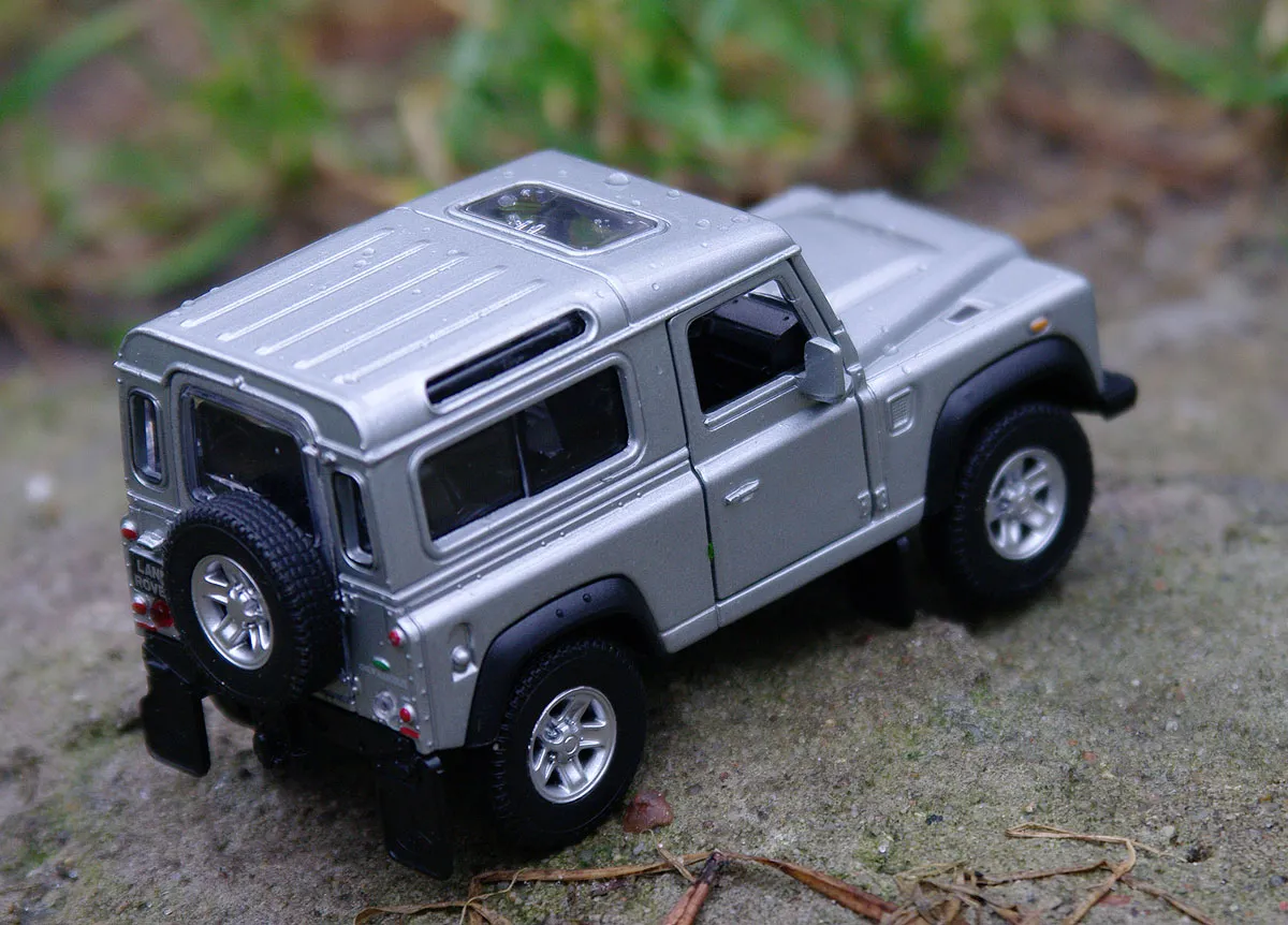 48521 diecast land rover 90 exterior details