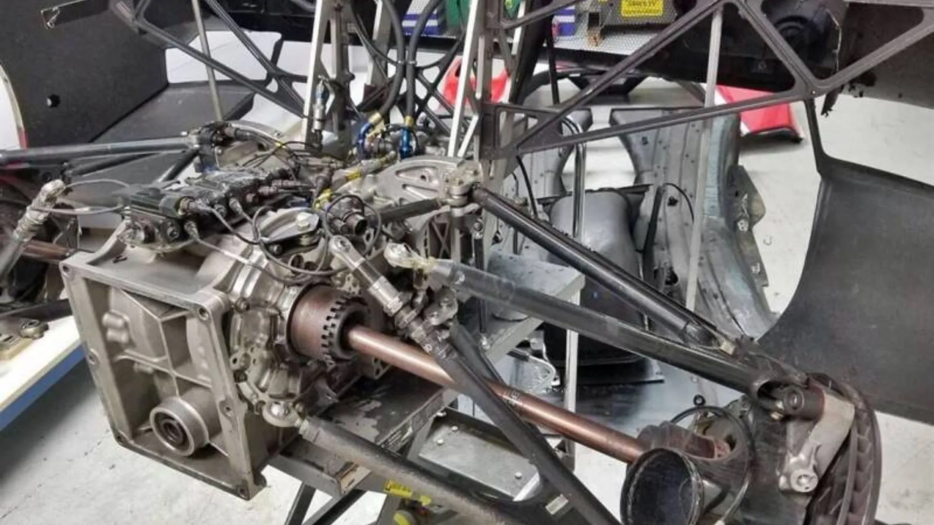 48525 corvette daytona prototype diecast bburago