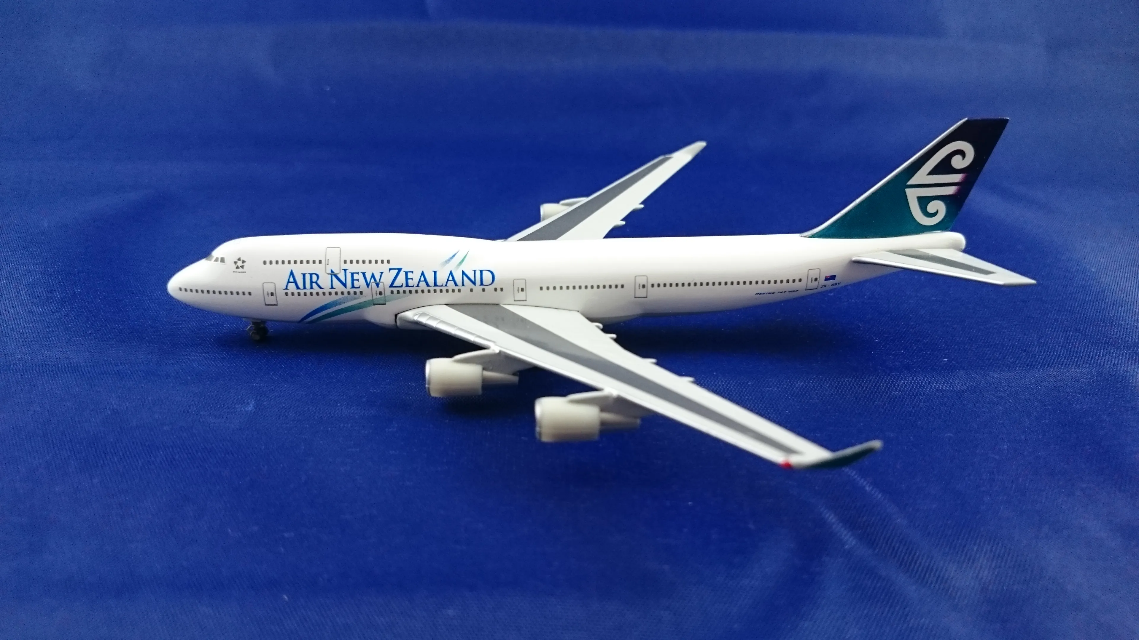 48532 diecast airliners forum intro