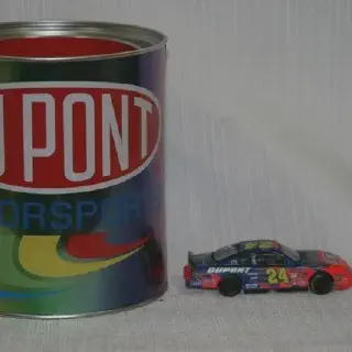 /img/48544-martin-truex-jr-diecast-2019.webp