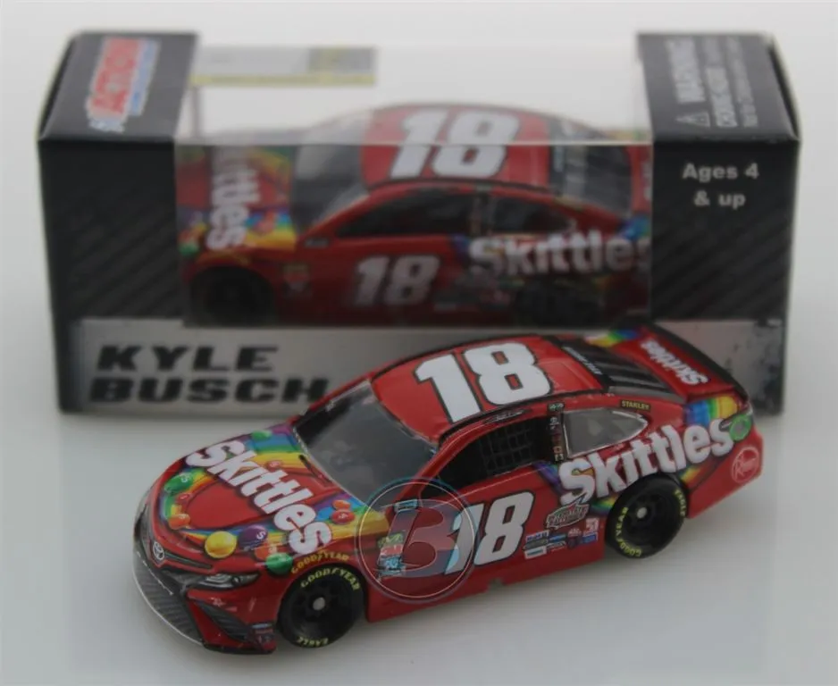 /img/48551-kyle-busch-diecast-display.webp