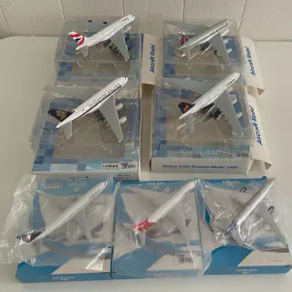 /img/48555-diecast-airplane-seller.webp