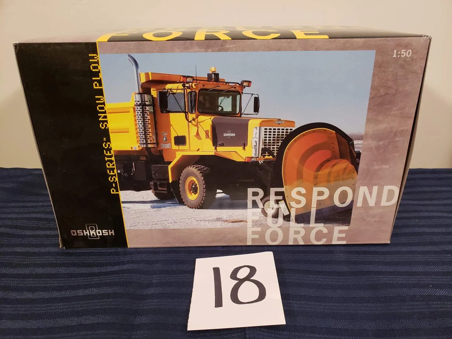 48556 oshkosh diecast military