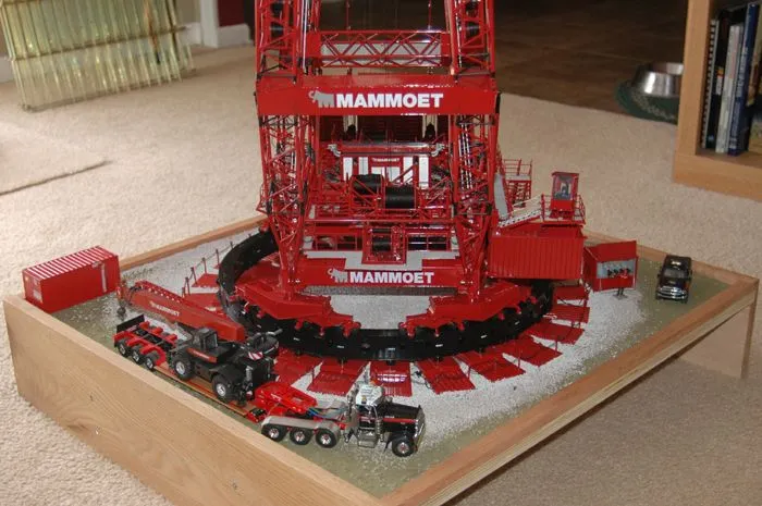 48572 diecast crane accessories overview