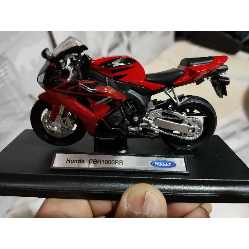 48580 cbr1000rr diecast model 3