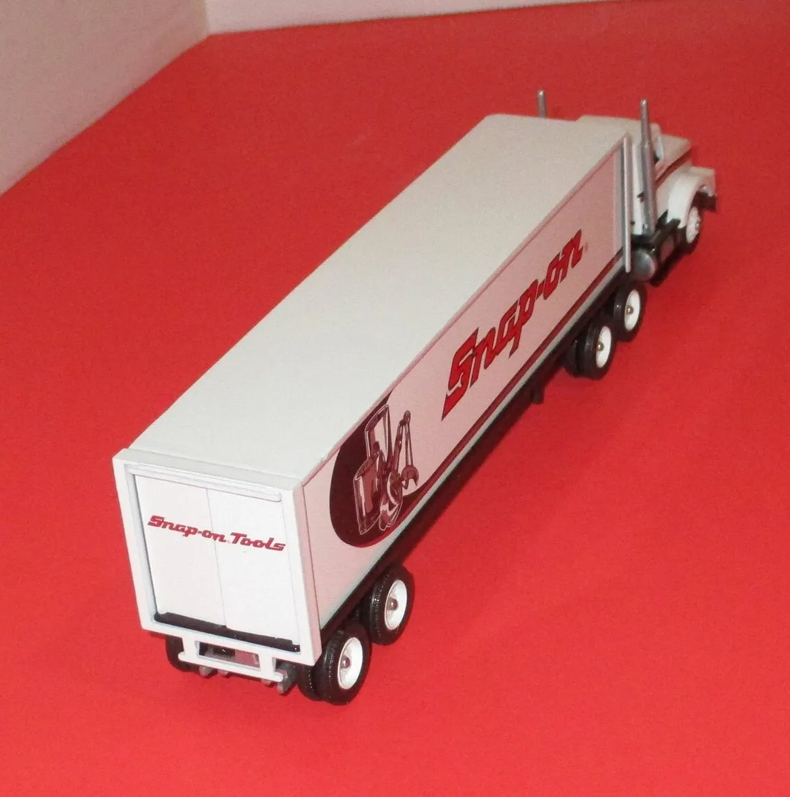 48617 diecast snap on truck budget