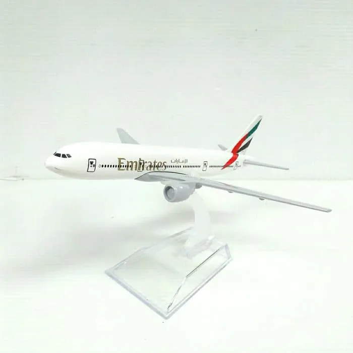 48618 diecast pesawat jakarta cockpit