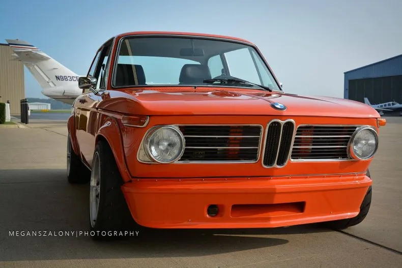 48635 bmw 2002 diecast collection