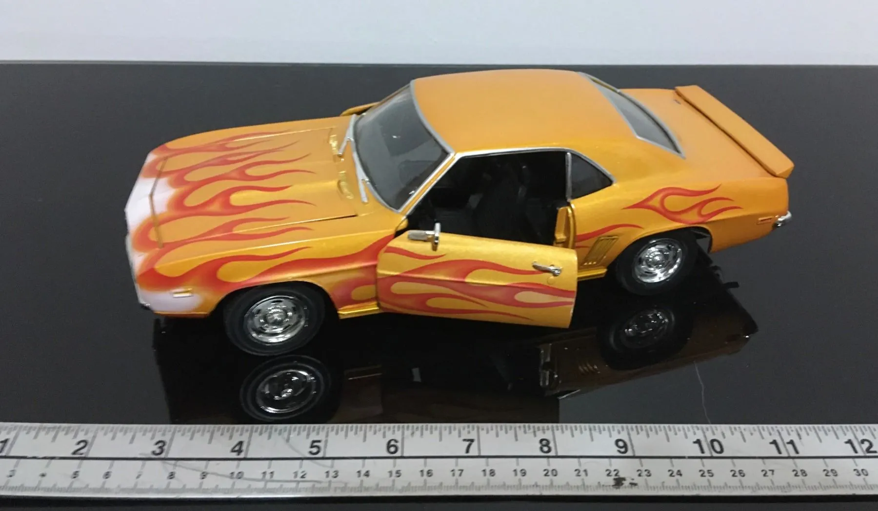 48653 camaro rs diecast