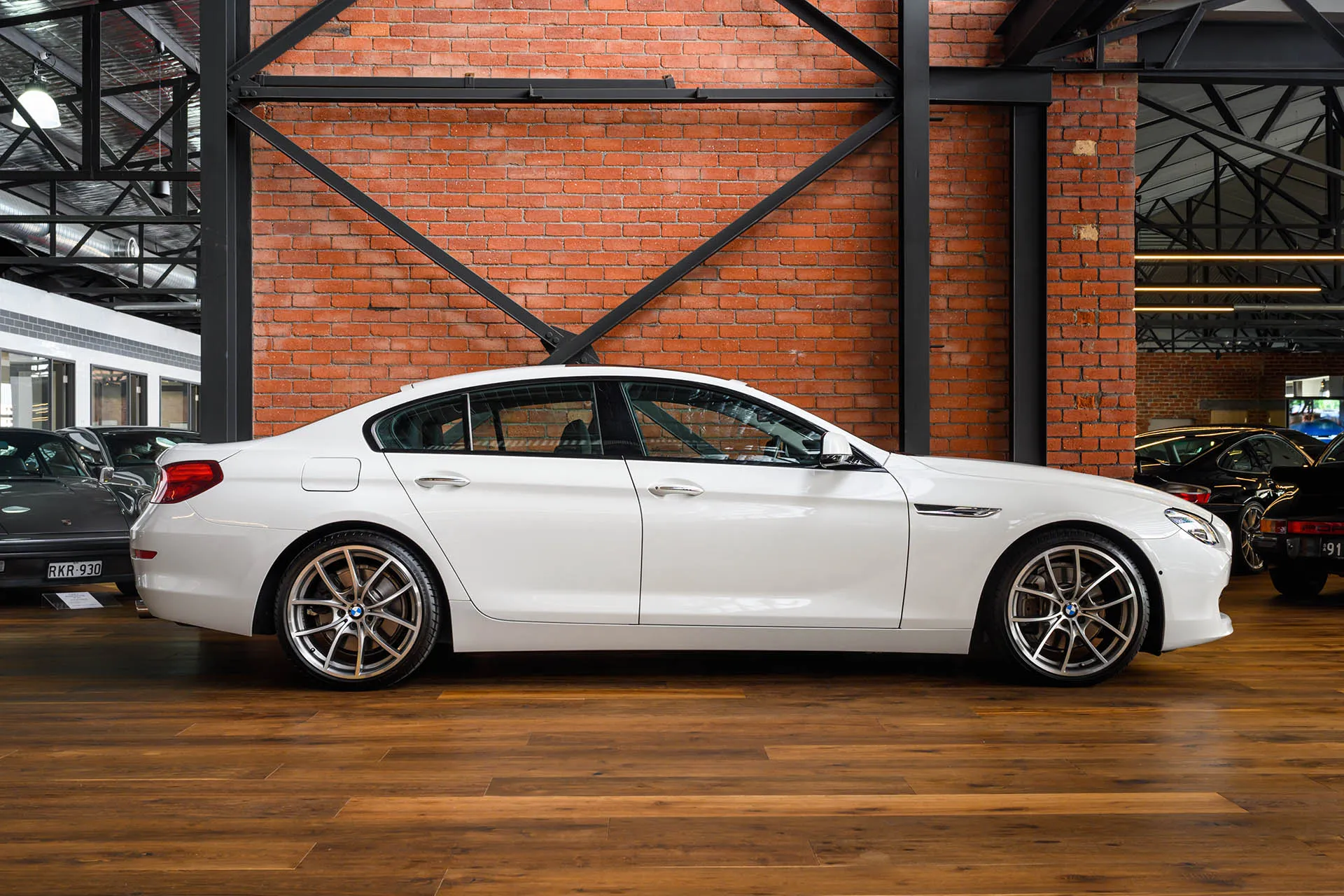 48683 bmw 640i diecast overview