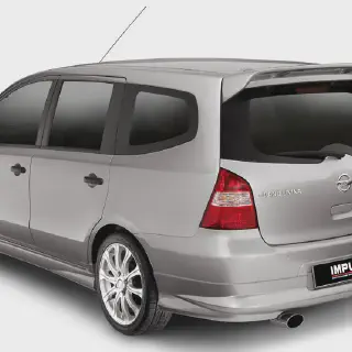 /img/48688-diecast-nissan-grand-livina-cleaning.webp