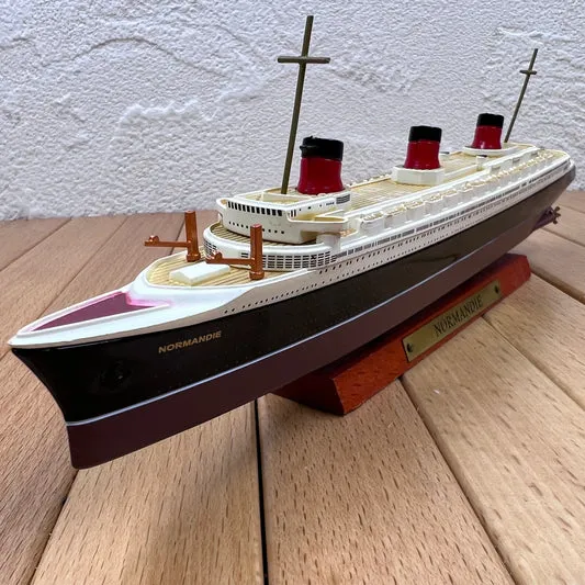 48740 ship diecast models types