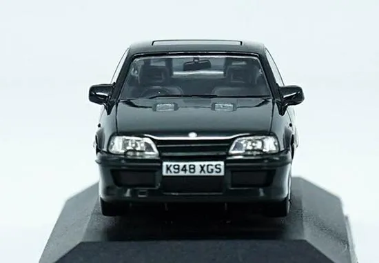 48766 vauxhall cavalier diecast model interior