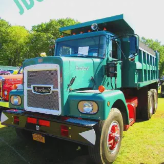 /img/48774-future-brockway-truck-collecting.webp