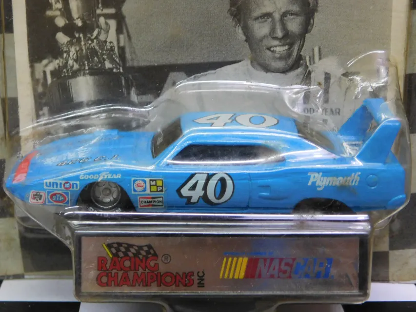 48807 hamilton diecast cars intro