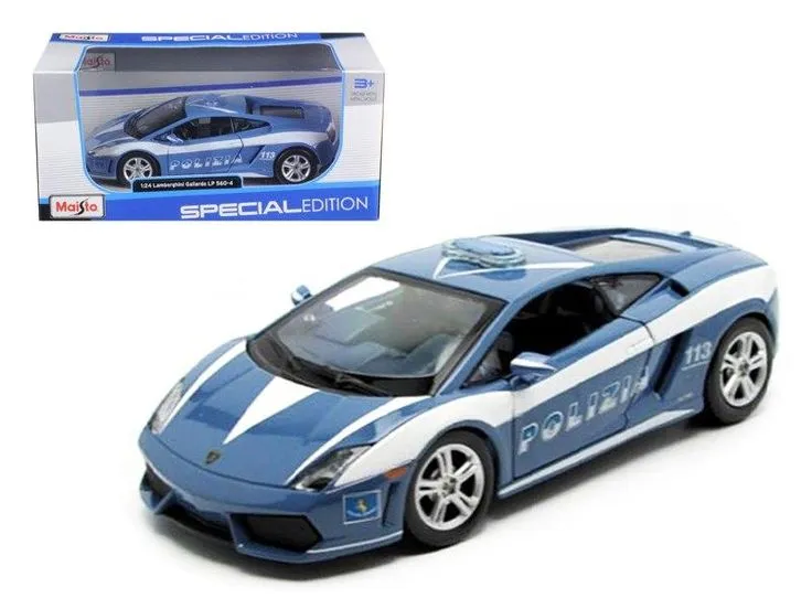48816 applying base coat to diecast car