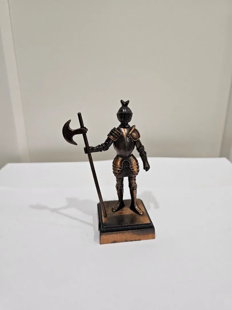 48835 diecast medieval castle model