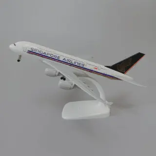 /img/48855-diecast-airplane-collection-care.webp
